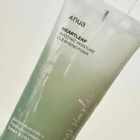 HeartleafSuccinicMoistureCleansingFoam4.png